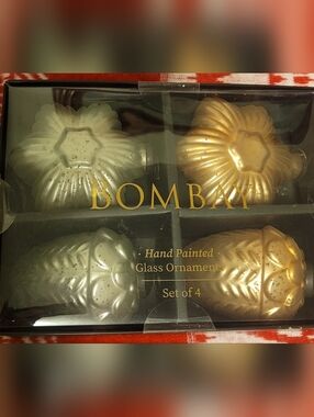 Bombay Hand Painted Glass Ornaments - Gold & Silver Set of 4 Snowflakes & Acorns